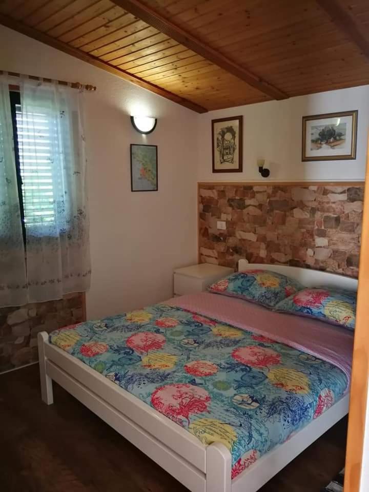 M&r Apartment